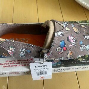 BRAND NEW Bobs Go Fetch Canvas Flats - Women Size 8.5